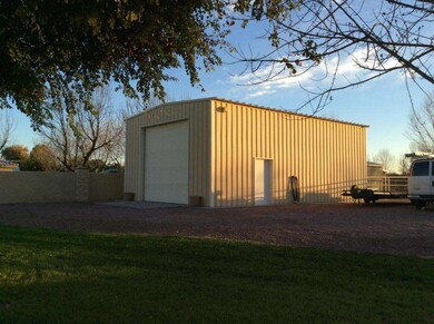 24751 S Lindsay Rd RV garage
