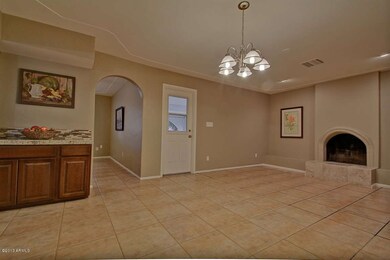 Breakfast/Dining area