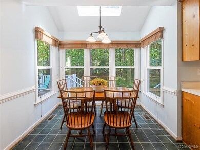 Eat-in, lots of natural light.