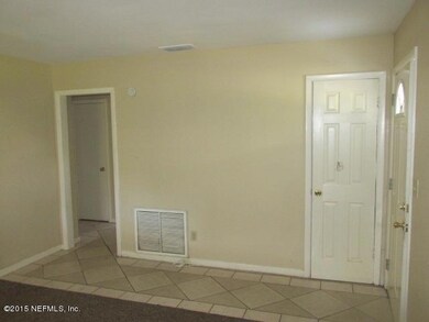 4008 Peter Rabbit Dr, Jacksonville, FL 32210 - photo 3
