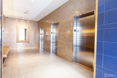 110 Somerset St unit 2202, New Brunswick, NJ 08901 - photo 4