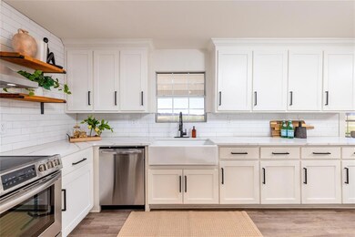 1908 Long Creek Ct, Granbury, TX 76049 - photo 7