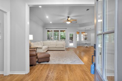 6735 W Bluff Dr, Magnolia, TX 77354 - photo 6