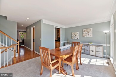 25856 Commons Square, Chantilly, VA 20152 - photo 5