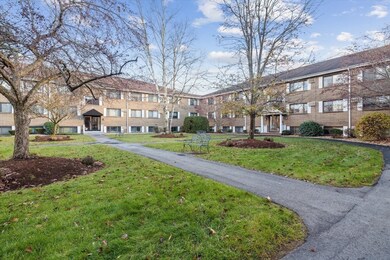 Sandlewood Pointe Condominiums unit 204C, Amesbury, MA 01913 - photo 3