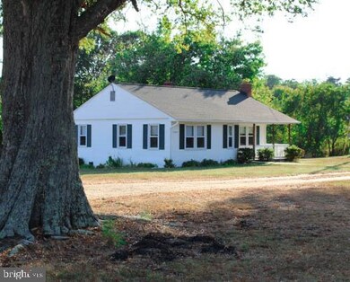 14425 Rock Point Rd, Newburg, MD 20664 - photo 3