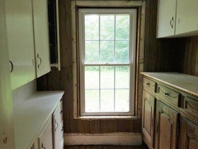 231-131742 Pantry Rm