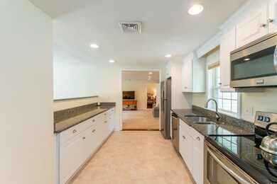 18 Sandra Dr, Framingham, MA 01701 - photo 5