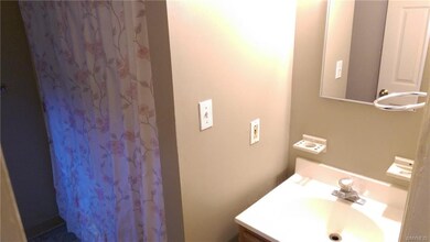 Bathroom Shower/Sink