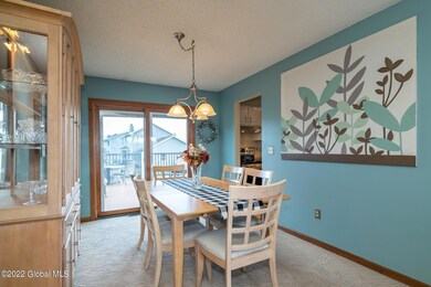 8-web-or-mls-17GlenmoreDr-8