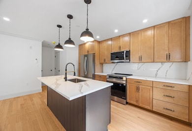 9 Swan St unit 3, Beverly, MA 01915 - photo 7