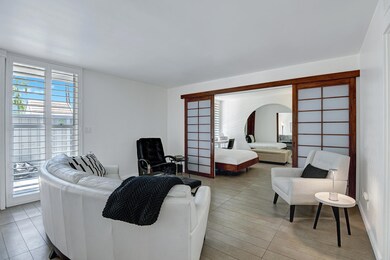 LIVING ROOM.jpg mls