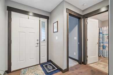 4048 Lakeview Dr SW, Cedar Rapids, IA 52404 - photo 3