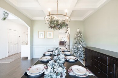 746 Wyndham Village Ct, Opelika, AL 36804 - photo 5