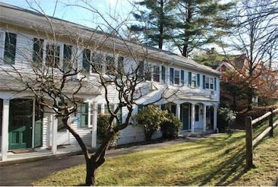 127 Round Hill Rd, Northampton, MA 01060 - photo 2