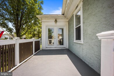 100 W Forrestview Rd, Brookhaven, PA 19015 - photo 3