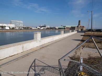 25 Seaview and 22 Lake 3