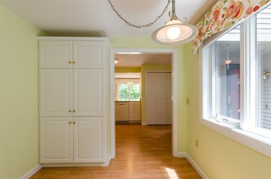 58 Walden Pond Dr, Nashua, NH 03064 - photo 3