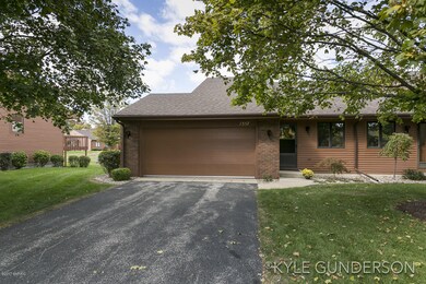 1357 Bent Tree Ct Driveway 1