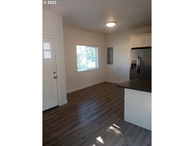 236 NE 156th Ave unit A & B, Portland, OR 97230 - photo 5