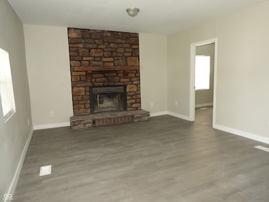 2519 Jackson St, Anderson, IN 46016 - photo 2