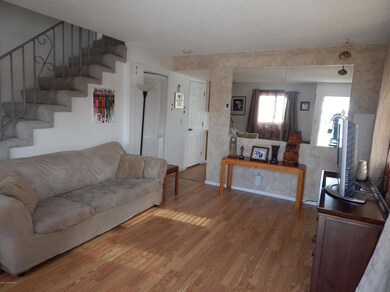 Living room with southern exposure