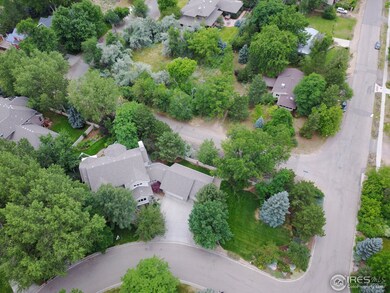 Huge side yard for kids!