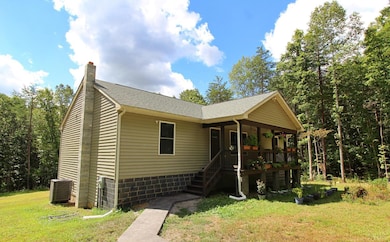 370 Campbell Meadows Terrace, New Canton, VA 23123 - photo 2