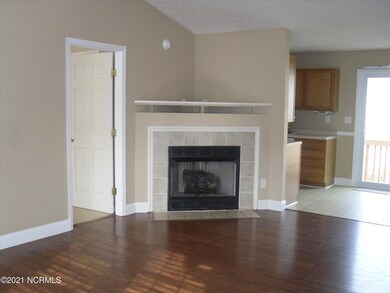 125 Eagle Trail living room
