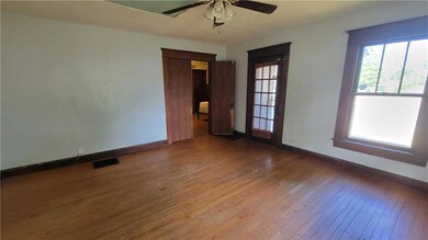 1804 Central Ave, Columbus, IN 47201 - photo 2