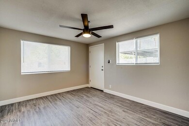 603 S Bellview unit 3, Mesa, AZ 85204 - photo 4