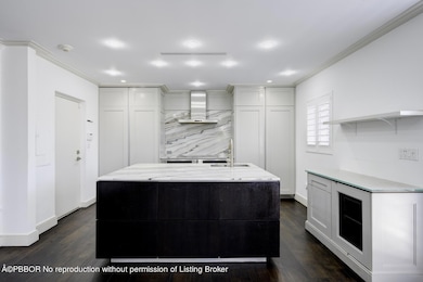 429 Australian Ave unit 9, Palm Beach, FL 33480 - photo 2