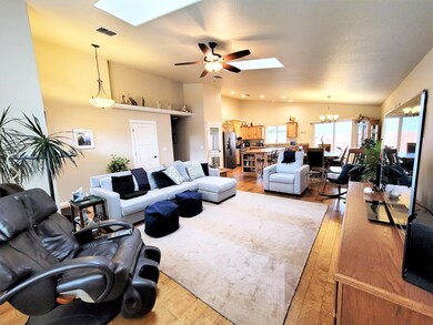Yucca Living