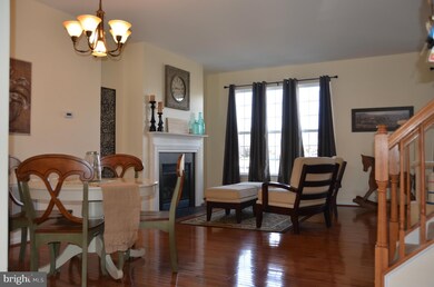 14245 Legend Glen Ct, Gainesville, VA 20155 - photo 7