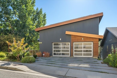 1805 W Cannon Place Ln, Spokane, WA 99204 - photo 2