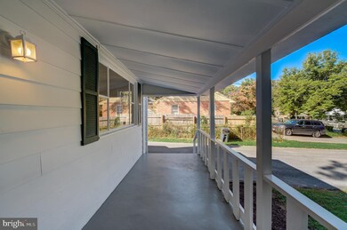 9209 Fowler Ln, Lanham, MD 20706 - photo 7