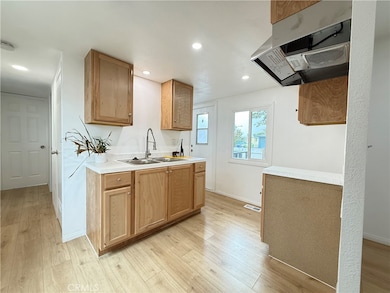 45415 28th St E unit 45, Lancaster, CA 93535 - photo 4