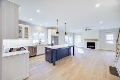 255 Old Main Rd unit 2A, Falmouth, MA 02556 - photo 6