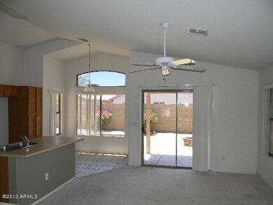 #023-368306 Family Room View 3