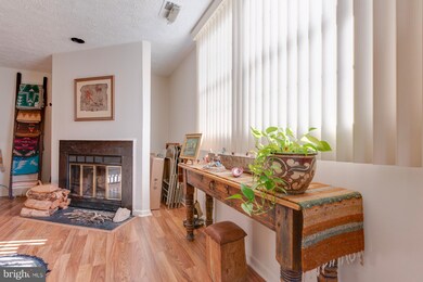 19 Friendswood Ct unit A, Baltimore, MD 21209 - photo 6