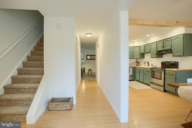 687 Jefferson St, Red Hill, PA 18076 - photo 3