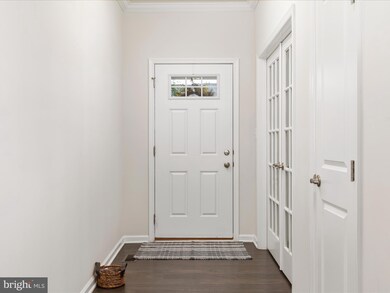 12900 Hoadly Manor Dr, Manassas, VA 20112 - photo 3