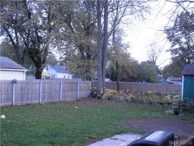 372 Warner Ave, North Tonawanda, NY 14120 - photo 3