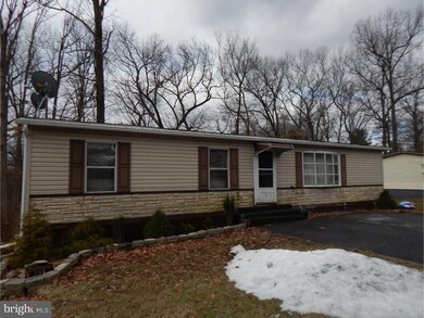 2 Acorn Ln, Boyertown, PA 19512 - photo 3