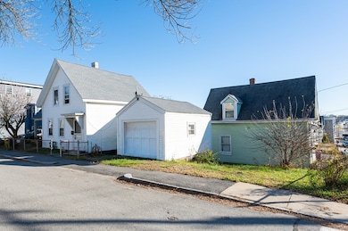 118 Butterfield St, Lowell, MA 01854 - photo 2