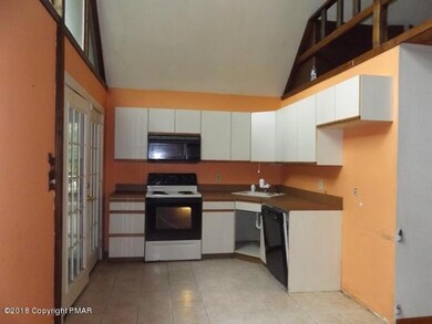 3159 Cherry Ridge Rd, Bushkill, PA 18324 - photo 3