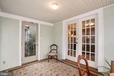 202 N Oak St, Falls Church, VA 22046 - photo 3
