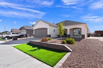 325 Samuel Vista St, Horizon City, TX 79928 - photo 2