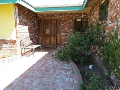 Entryway to the front door.