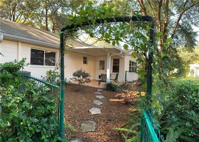 Back fence gate